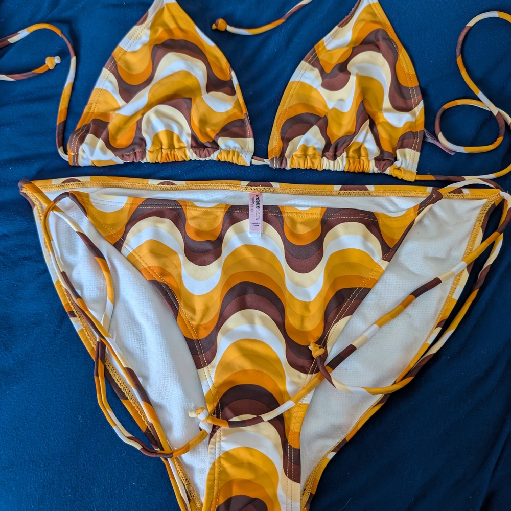 ardenes Retro Wave Bikini Set